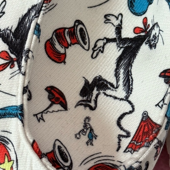 Cartoon print loafers unisex size US men's 9.5 or 10, women US size 12 or 12.5 - Picture 7 of 10